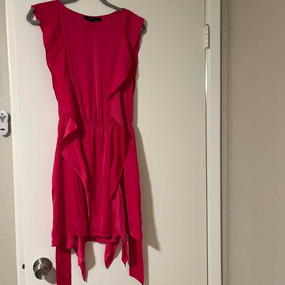 BCBG MAXAZRIA. XXS. Pink. Sleeveless.